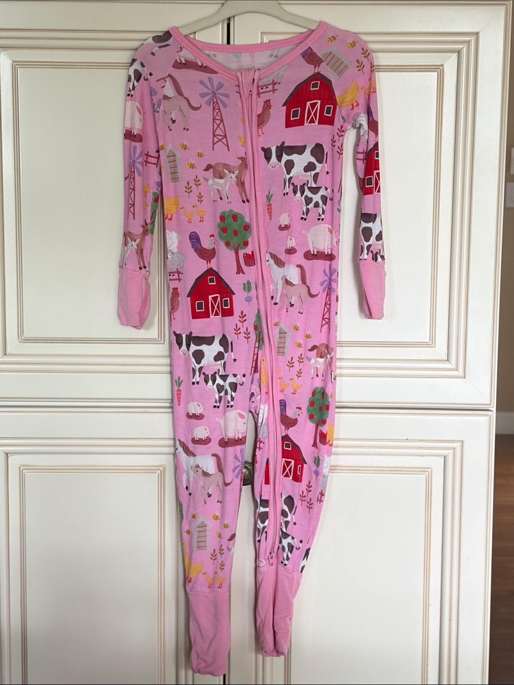 Little Sleepies Pink Farmyard Zippy